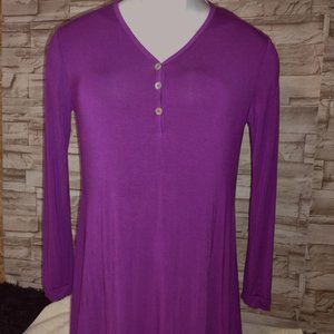 Urban Co Co, Stylish Long Purple Top in size Large  NWOT